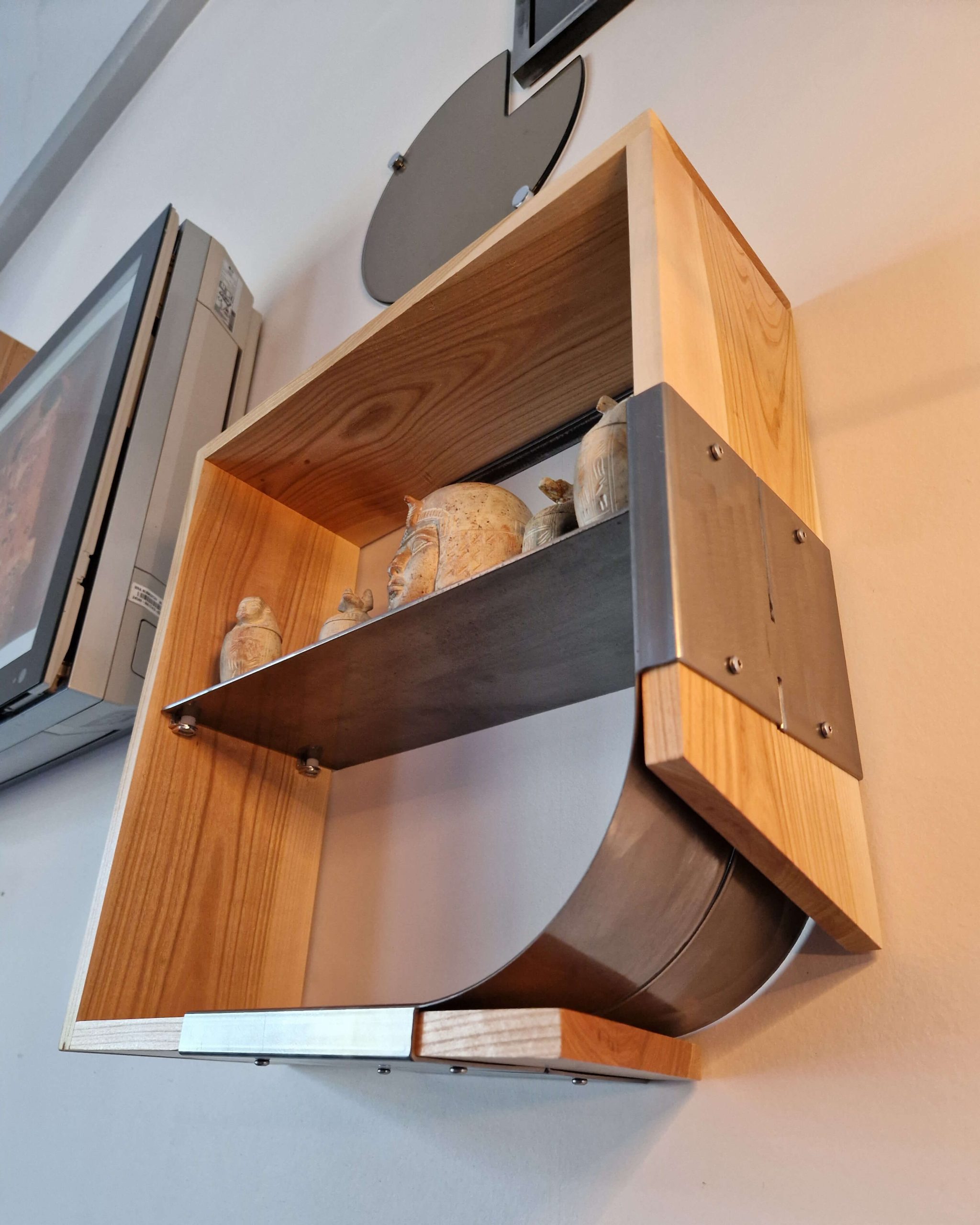étagère murale caisson bois métal